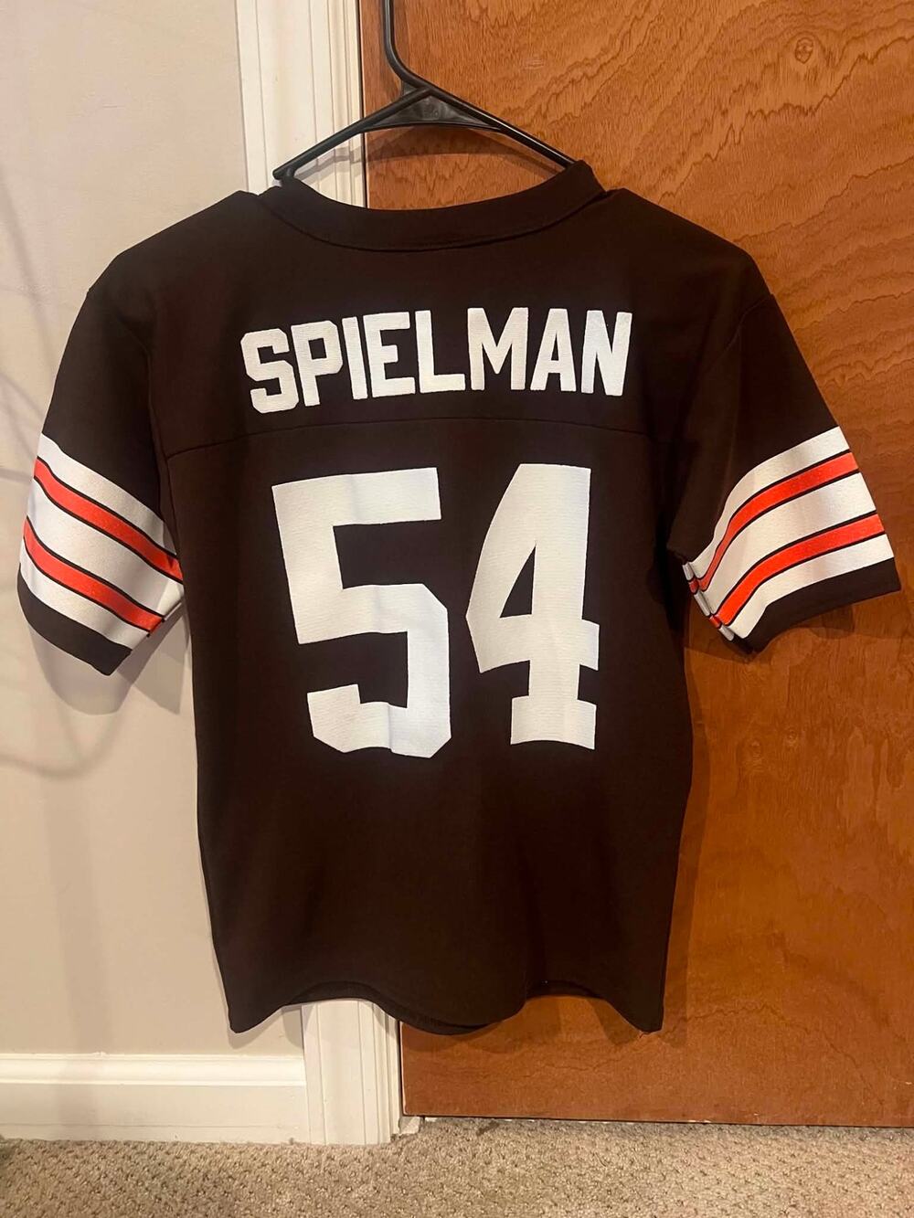 Vintage Cleveland Browns chris spielman jersey
(Youth medium)